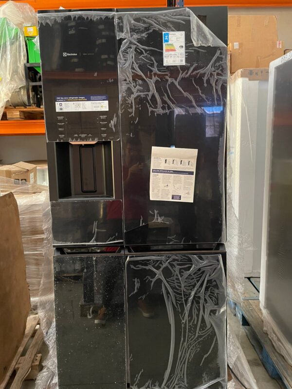 Refrigerador French Door Pro Series Electrolux de 04 Portas Frost Free com 541 Litros FlexiSpace Black - IQ8IB - Image 3