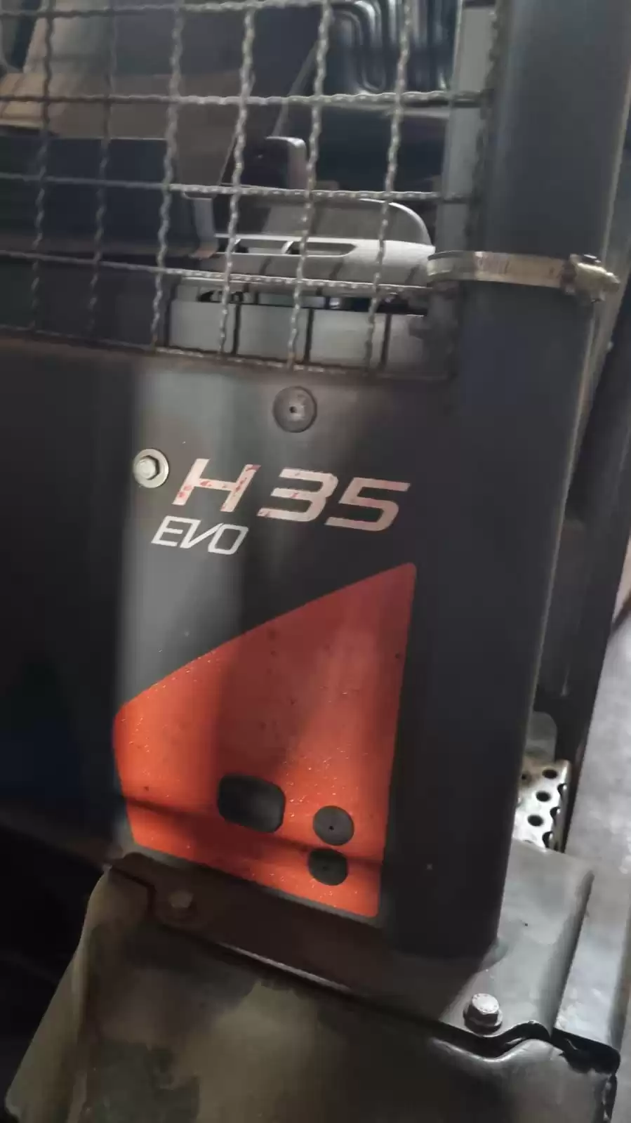 Empilhadeira a gás Linde H35T-02 - Imagem 10