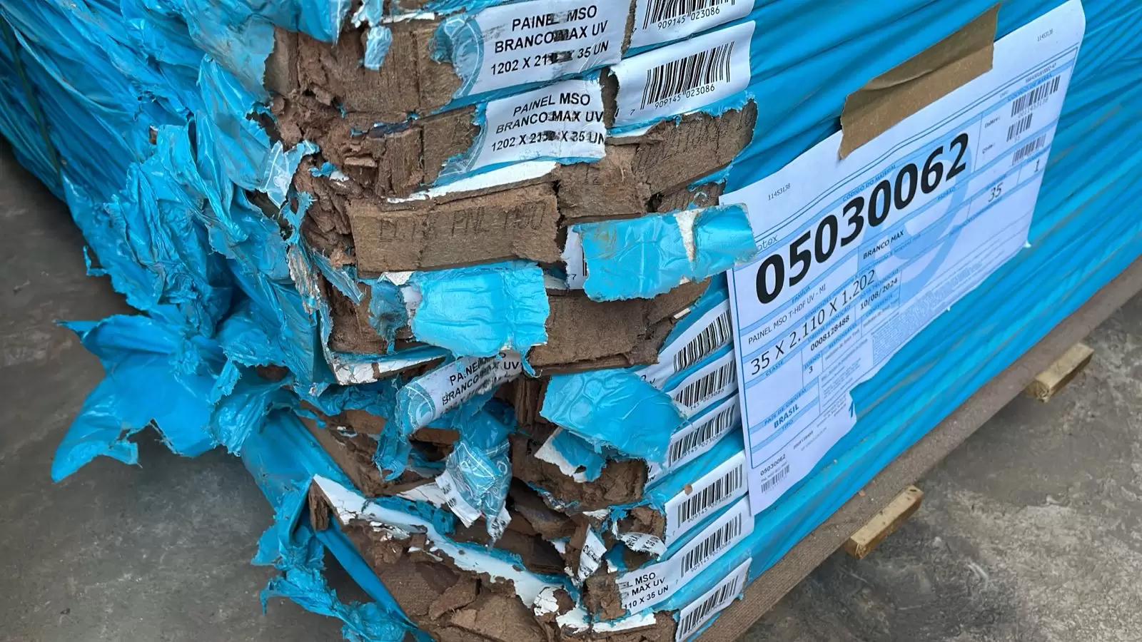 Painel de Divisória Eucatex Branco Max 35 x 1200 x 2110 mm - Com Avarias - Imagem 6